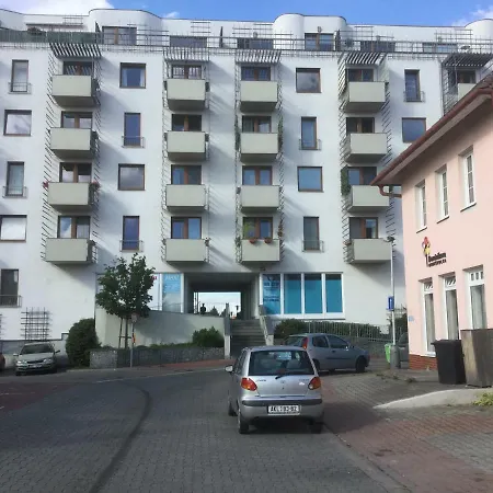 Sunny Two-Story Apartment Kyje Prague Exterior photo