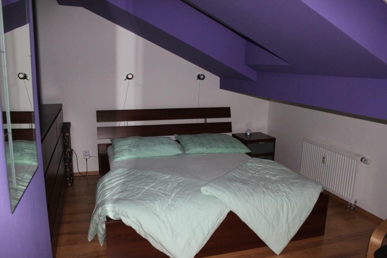Sunny Two-story Kyje *